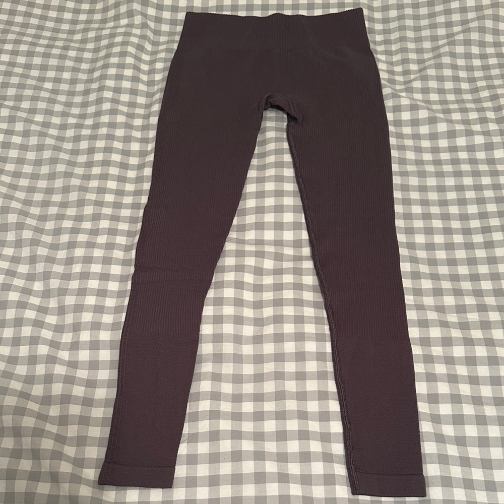 Gymshark women’s Dark GreyLeggings - Picture 4 of 4